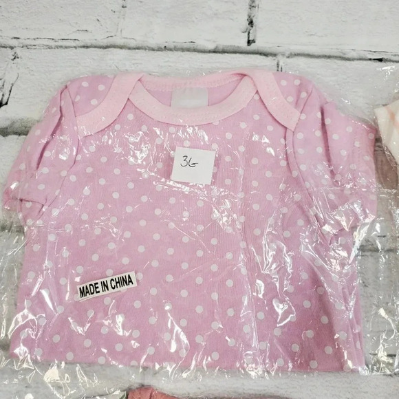 3M Girls Bodysuit Set, 6 pieces  Various 3m sizes. Baby Girls Basic Body Suits - Picture 2 of 8